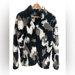 Eddie Bauer 1/4 Zip Jacket Women’s Oversized M Cabincore Fleece Camo Sherpa Cozy